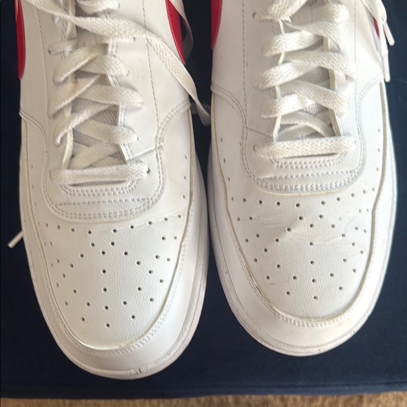 Nike Men's Cream and Red shoes - Picture 2 of 5
